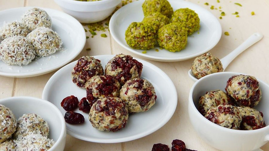 Breakfast Ideas for Sailing energy balls