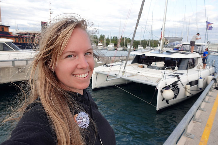 Sailing digital nomad yacht Leopard 45